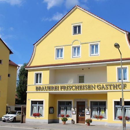Brauerei und Gasthof Frischeisen Kelheim Exterior foto